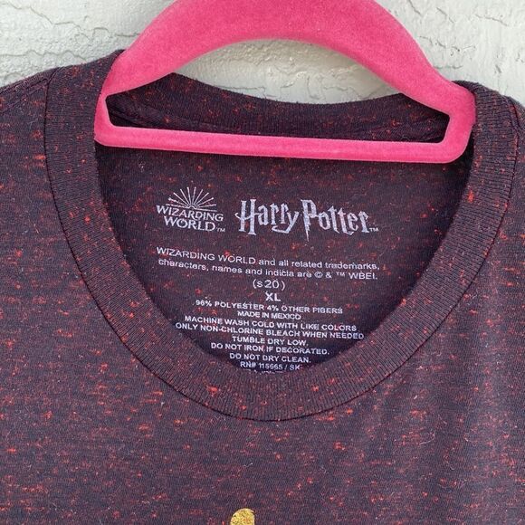 Harry Potter Sz XL Gryffindor Crest Gold - Picture 6 of 11